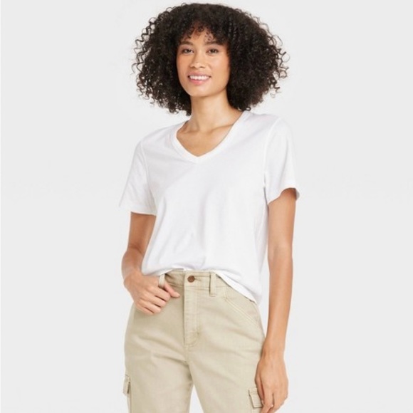 White V-Neck Top - Picture 4 of 4